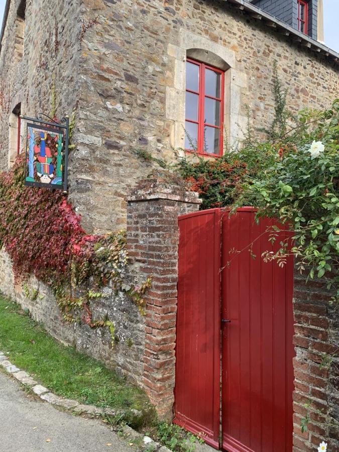 Cote Jardin Bed & Breakfast Sainte-Suzanne  Dış mekan fotoğraf