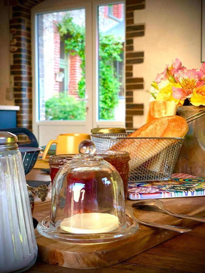 Cote Jardin Bed & Breakfast Sainte-Suzanne  Dış mekan fotoğraf